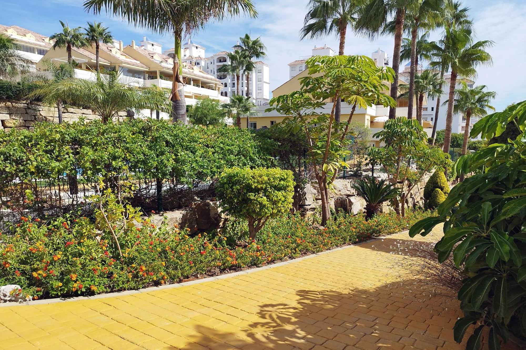 Puertosol 2 Apartment Estepona Exterior photo