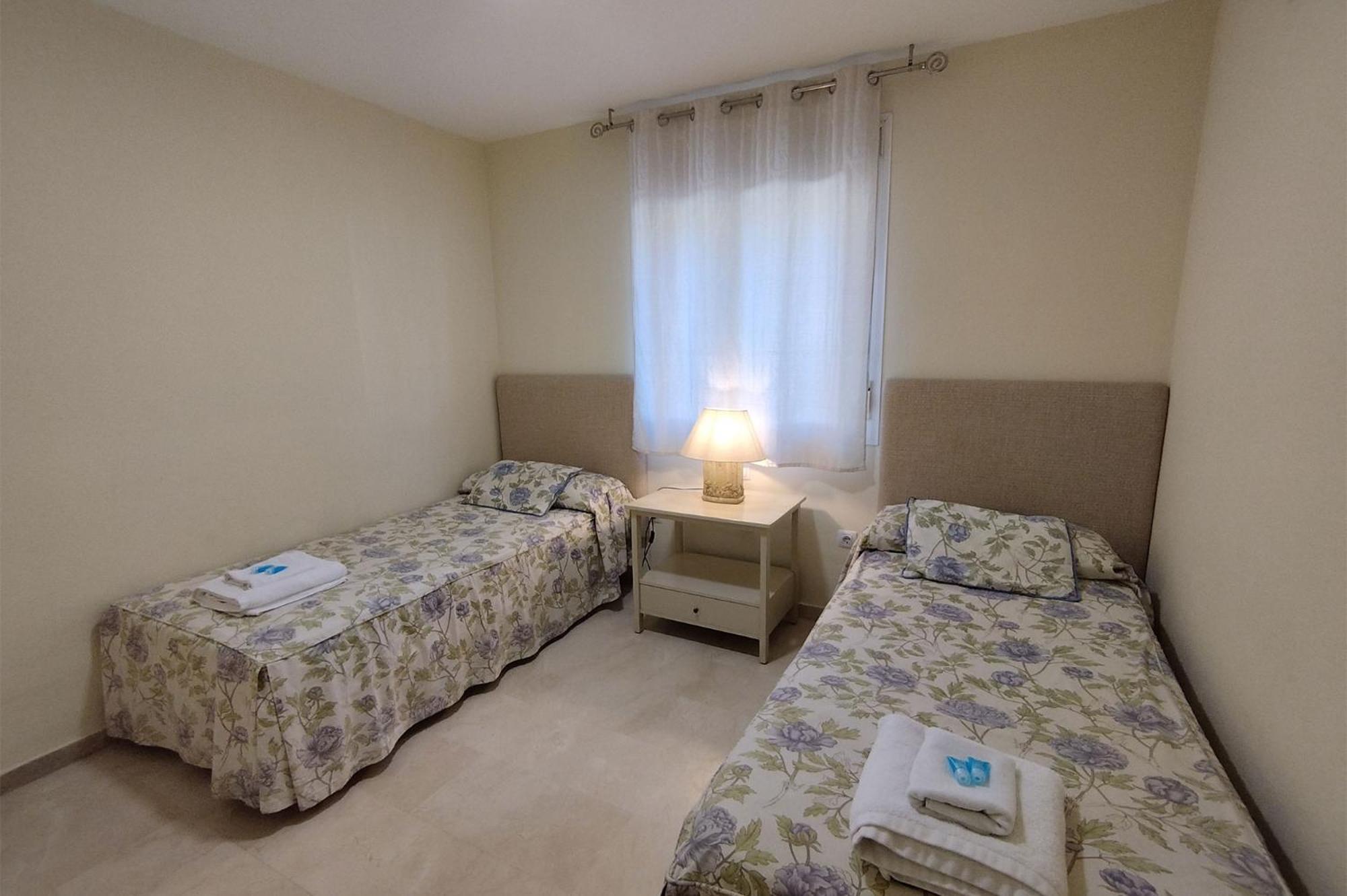 Puertosol 2 Apartment Estepona Exterior photo